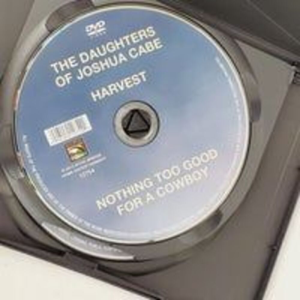 8 Family Adventure Movie [DVD, Set] - Picture 3 of 4